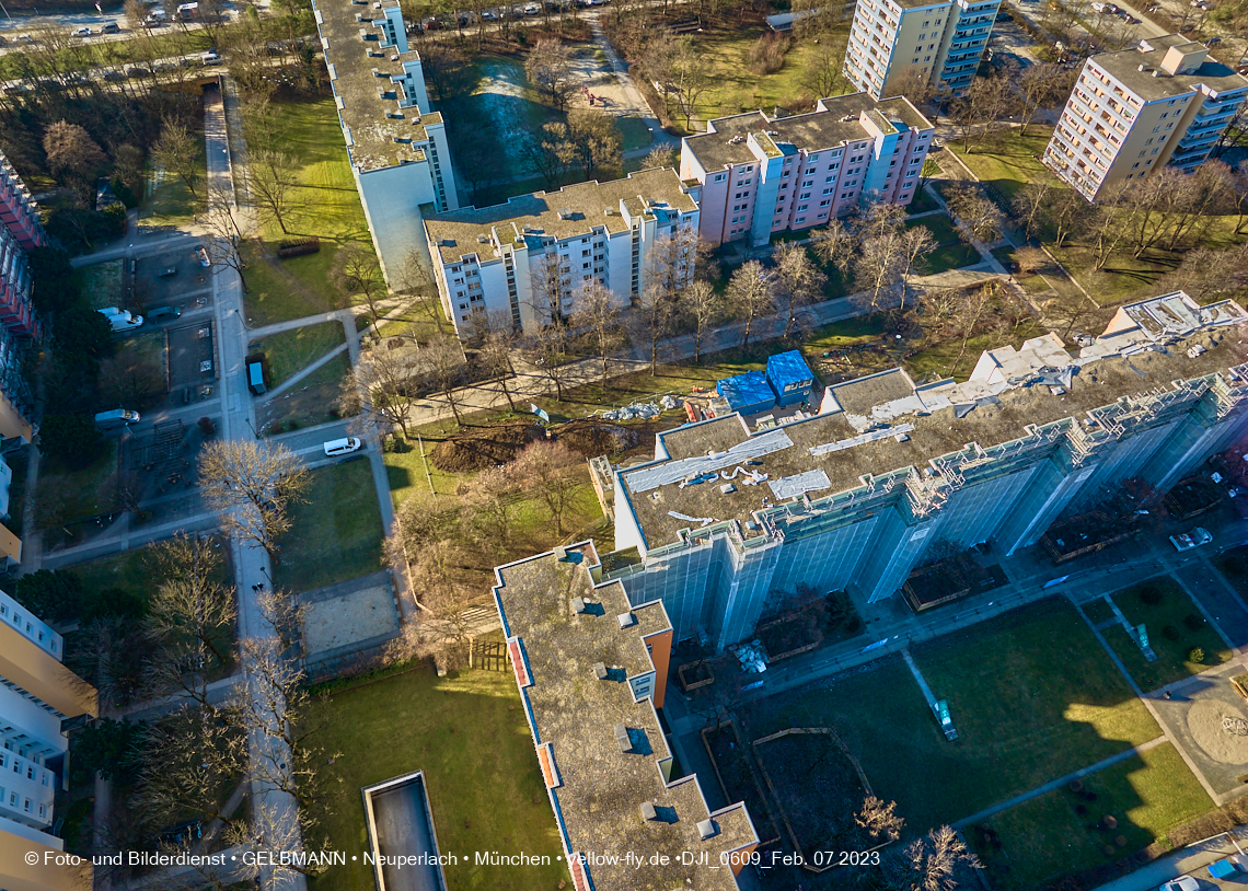 07.02.2023 - Luftbilder von der Sanierung in der Kurt-Eisner-Straße in Neuperlach